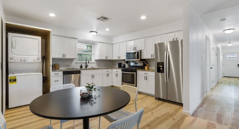 Austin Condo: 1118 Ebert Avenue