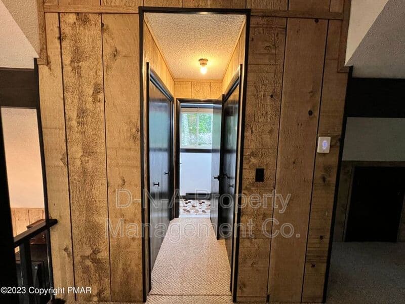 Bushkill Condo: 211 Dorchester Dr