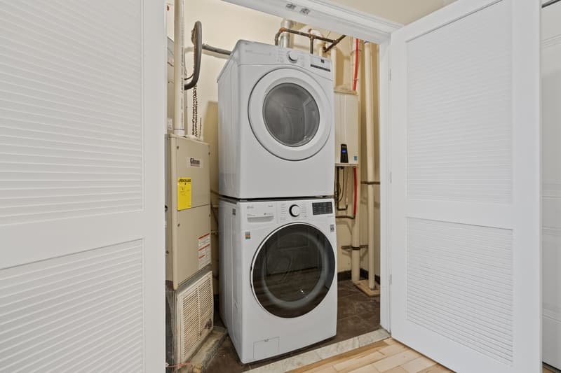 Union City Condo: 4401 Bergenline Avenue - 2A
