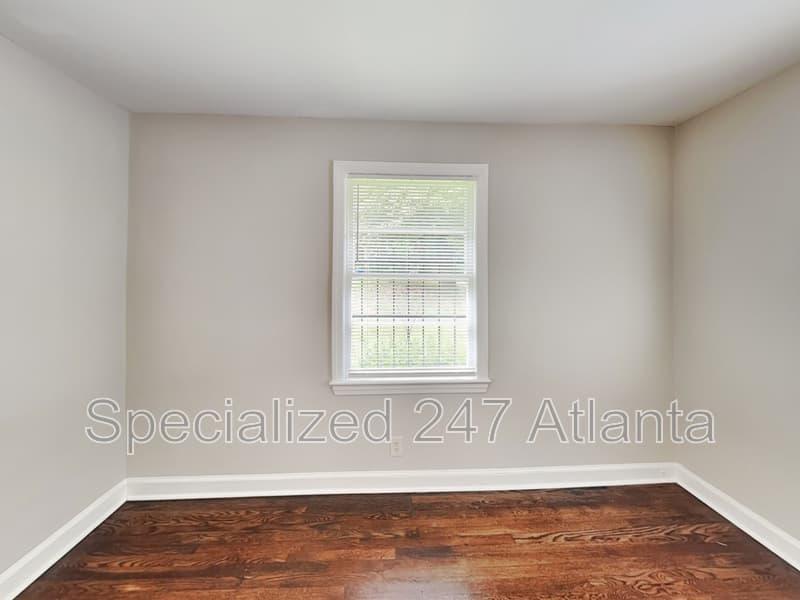 Atlanta Condo: 111 Leathers Cir NW