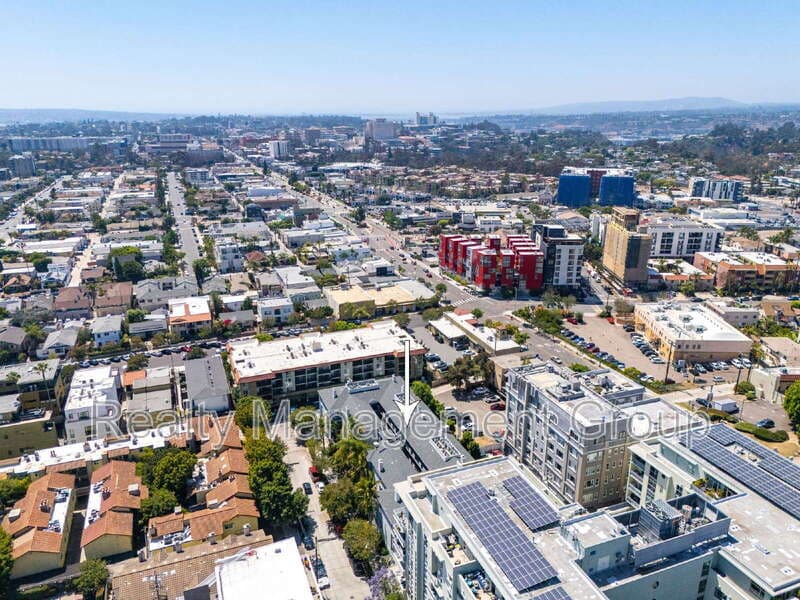 San Diego Condo: 1756 Essex Street