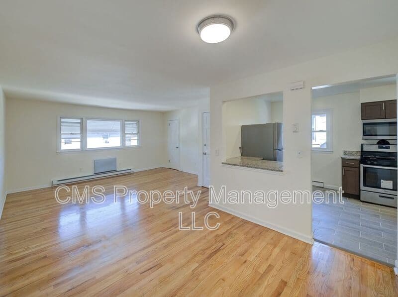 Vauxhall Condo: 287 Montclair Avenue
