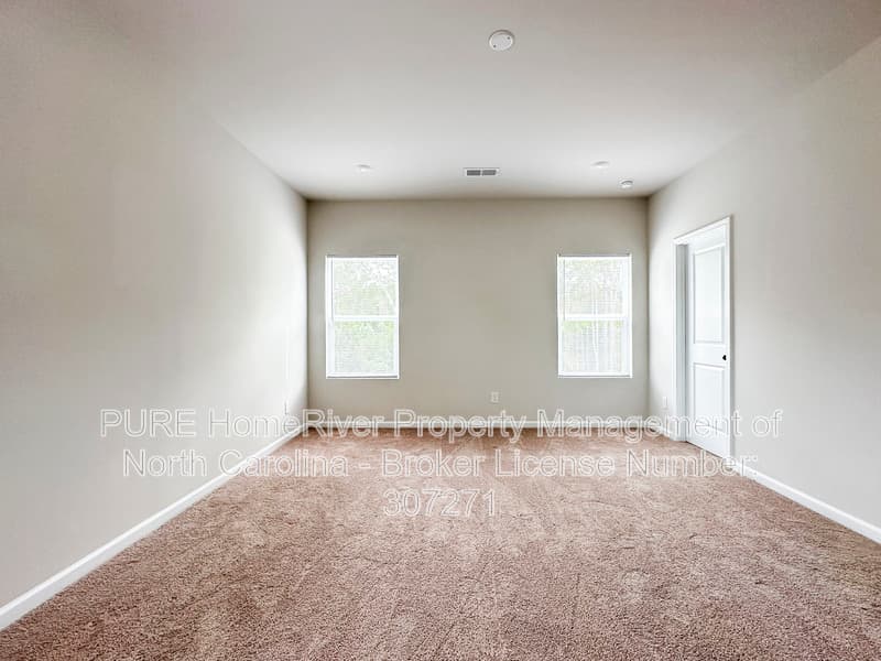 Angier House: 405 Chedworth Dr