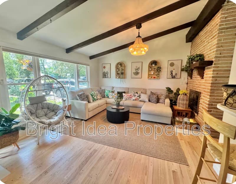 Saint Paul House: 896 Hadley Lane North