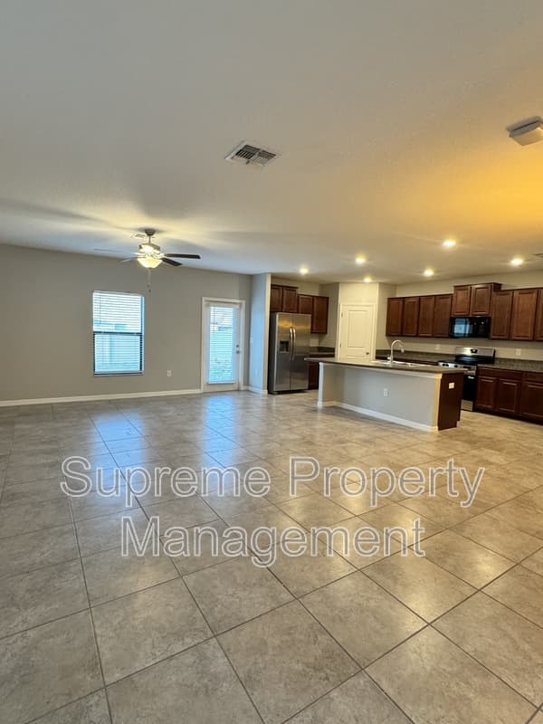 Riverview House: 12716 Lemon Pepper Drive