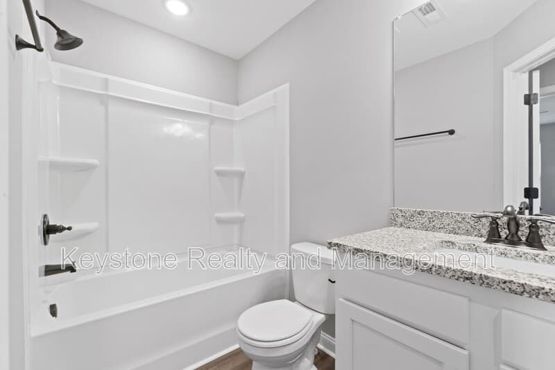 Clarksville Townhome: 580 Heritage Pointe Drive
