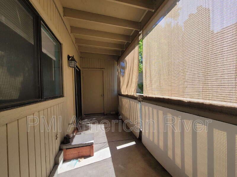 North Highlands Condo: 3939 Madison Avenue