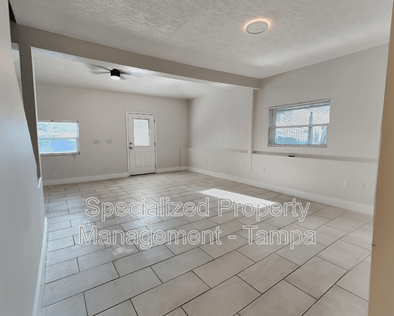 Tampa House: 3801 1/2 W Palmira Ave