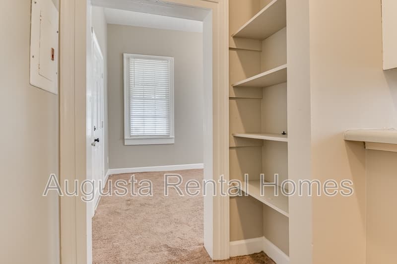 Augusta Condo: 515 3rd Street - B