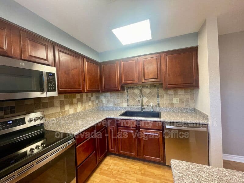 Las Vegas Condo: 5206 River Glen Dr