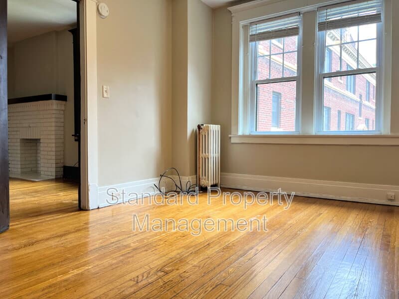 Buffalo Condo: 196 Crescent Avenue