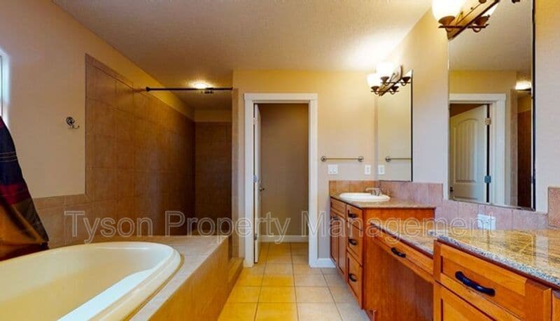 Rio Rancho House: 2720 Walsh Loop SE