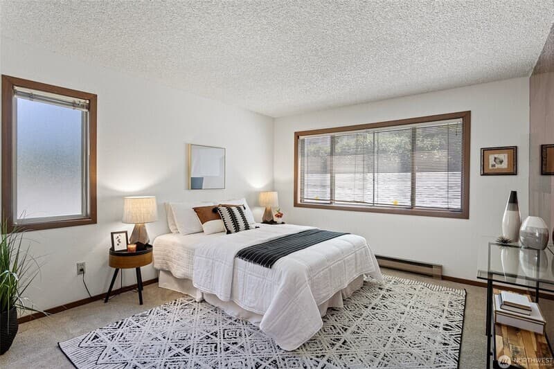 Bellevue Townhome: 12840 SE 40th Ct