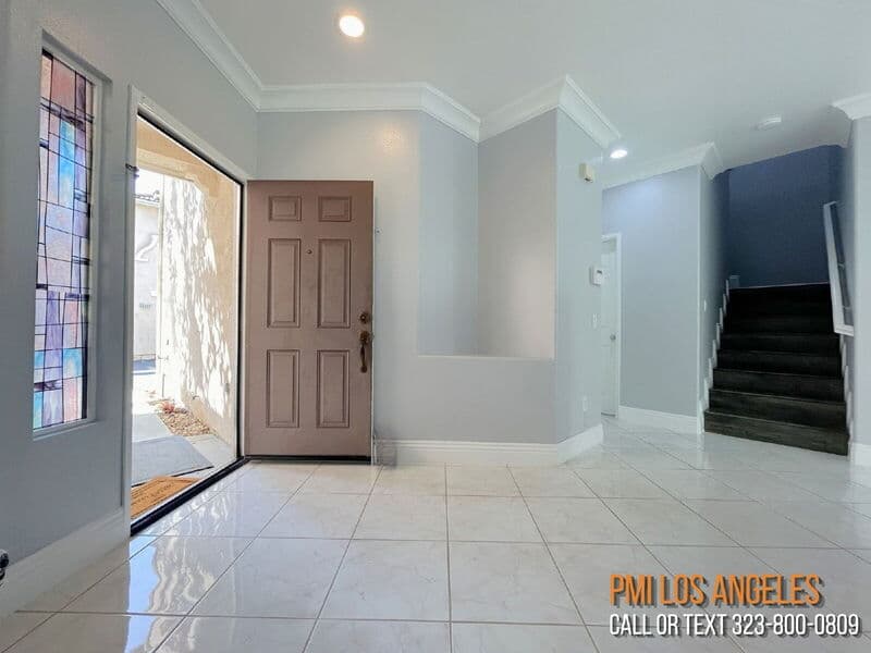 Pacoima House: 12445 Sonoma Drive