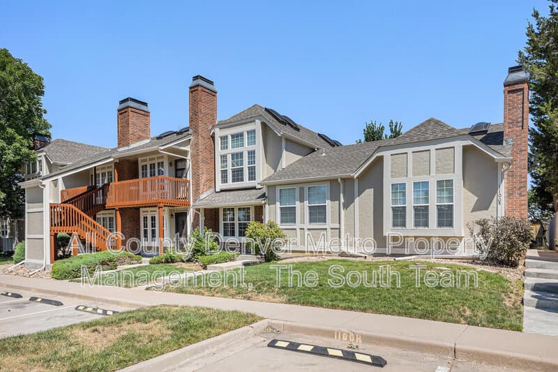 Aurora Condo: 1100 S Waco St