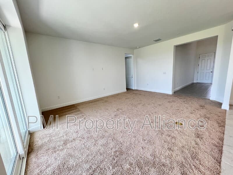 Minneola House: 2180 Axel Street
