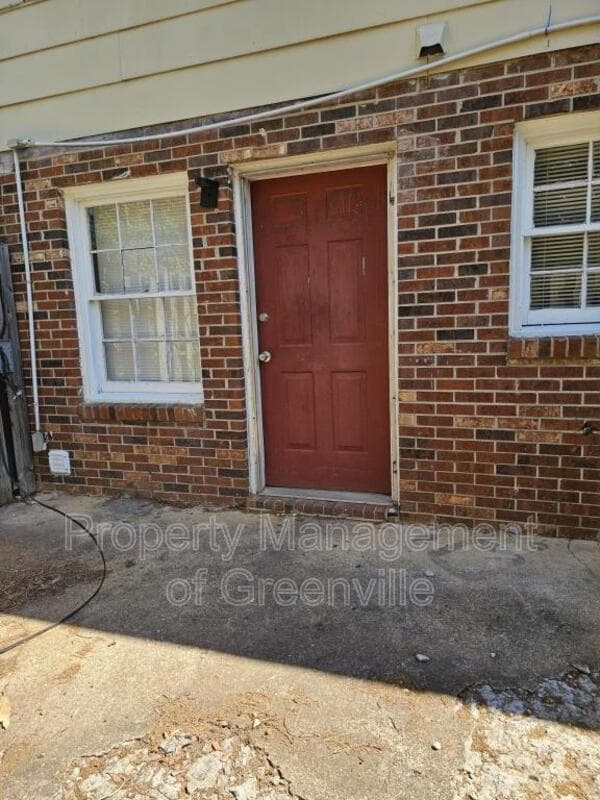 Greenville Condo: 6526 White Horse Rd
