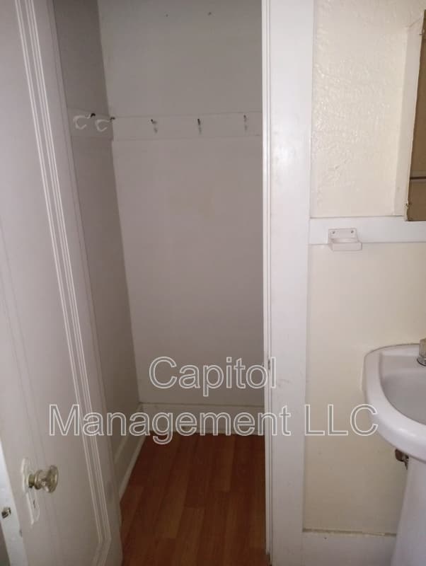Lansing Condo: 307 North Walnut Street
