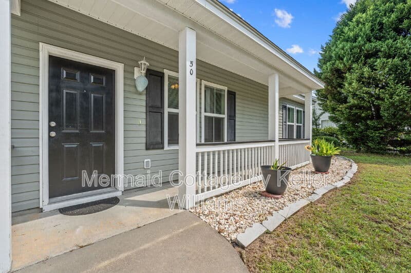 Beaufort House: 50 Spearmint Cir