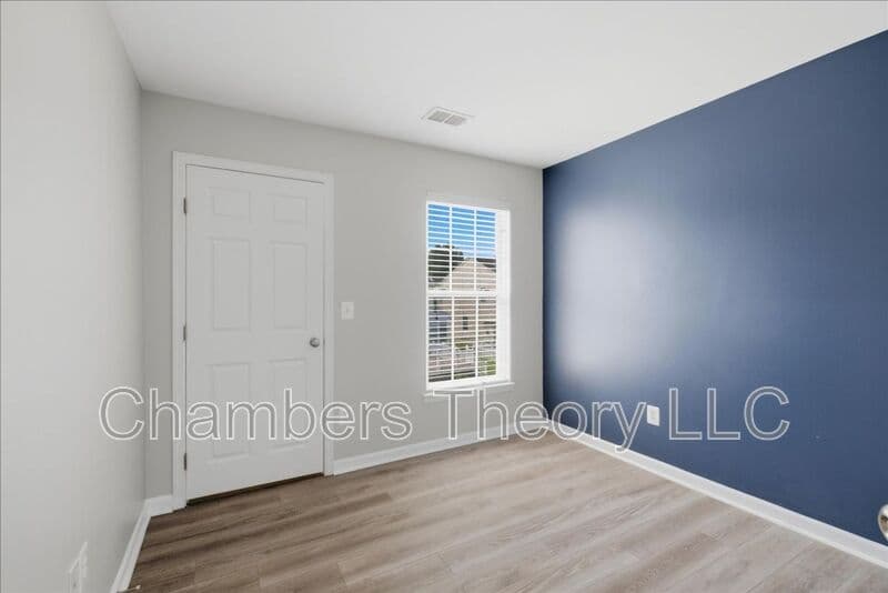 Chantilly House: 42211 Marcy Way
