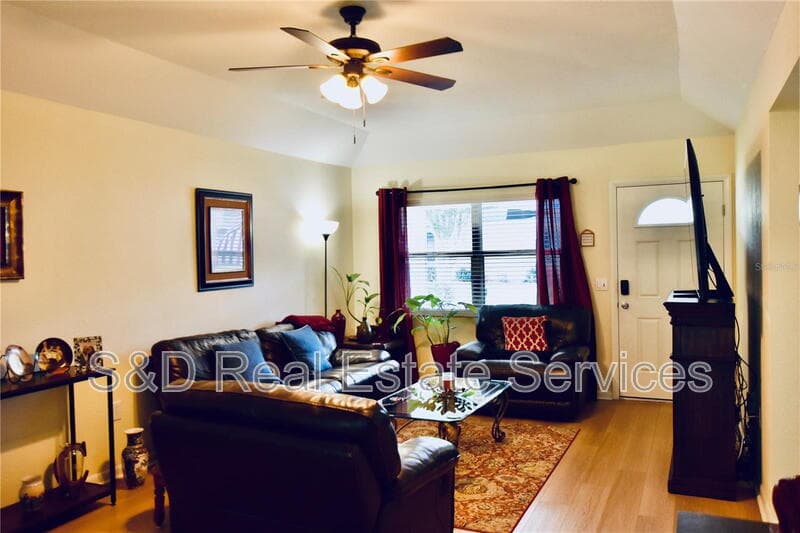 Lakeland House: 1774 Birchwood Loop
