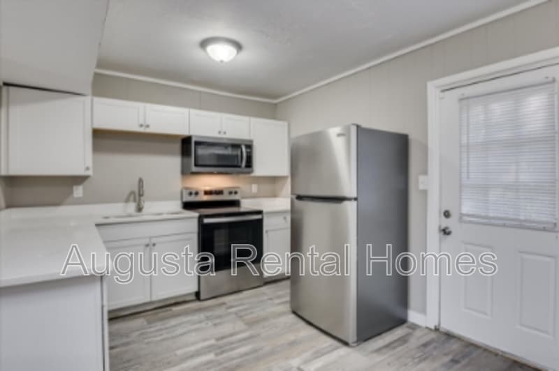 Augusta Townhome: 2511 Cascade Drive - 13B