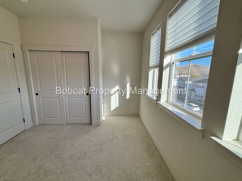 Carson City House: 1128 Grove St