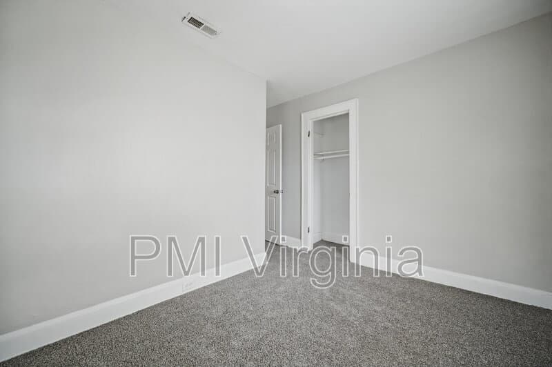 Portsmouth Condo: 16 Connor Pl