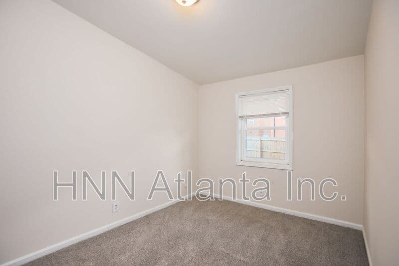 Atlanta Condo: 2157 Lenox Rd, NE