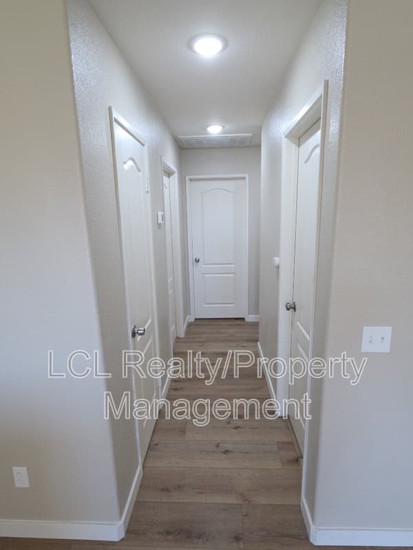 Eastvale House: 6563 Peridot Ct