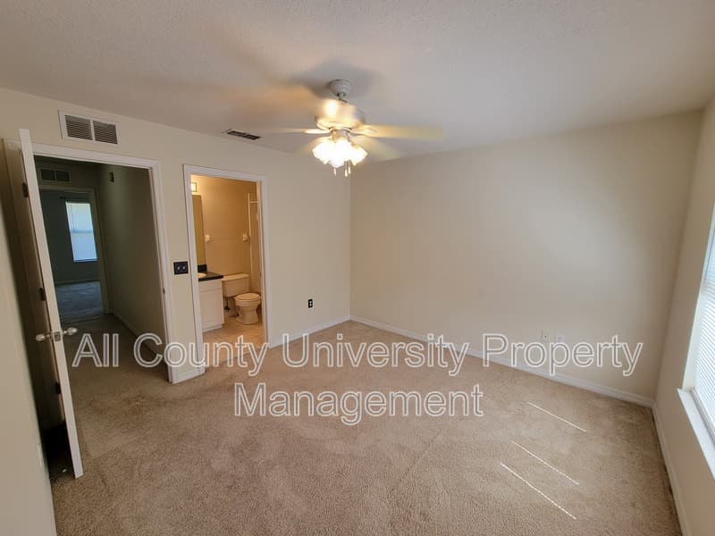Gainesville Condo: 2348 SW 42nd DR