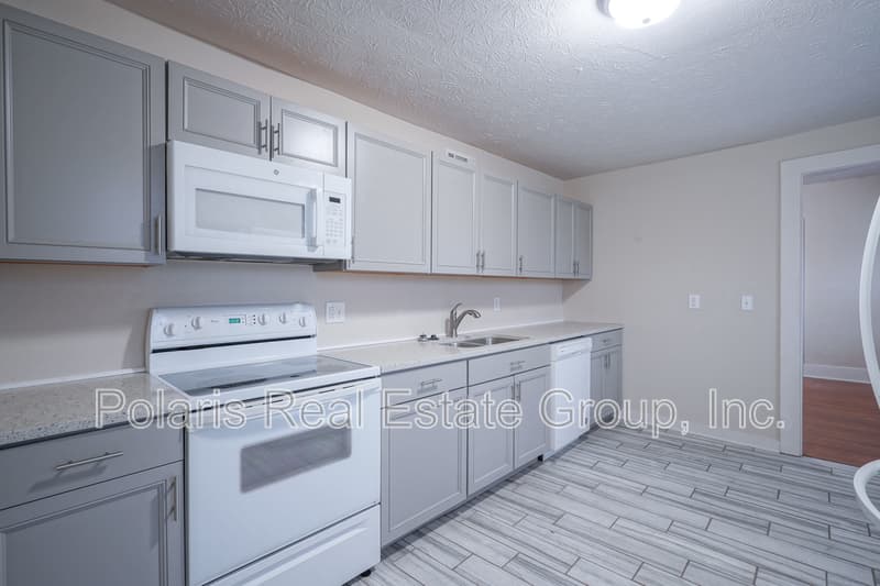 Lebanon Condo: 208 W Williams St