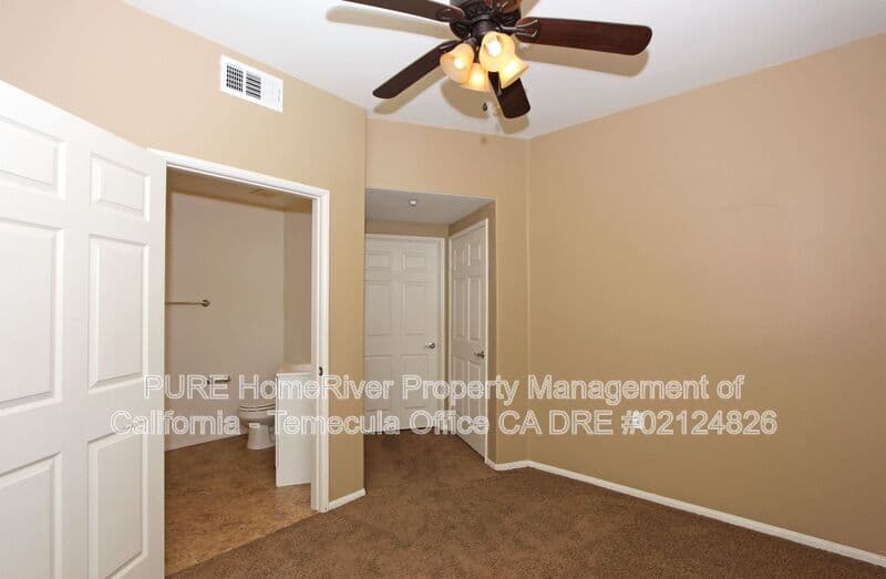 Temecula House: 44916 Honey Locust Dr