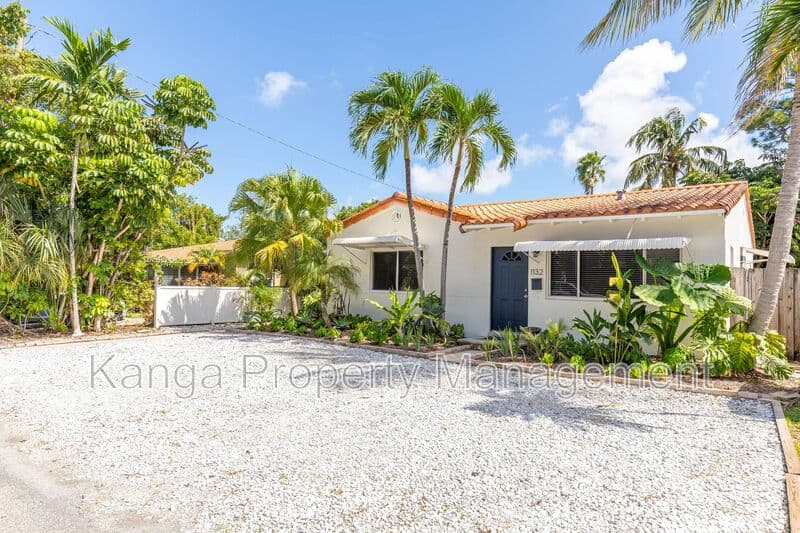 Fort Lauderdale House: 1134 Ne 16 Terrace