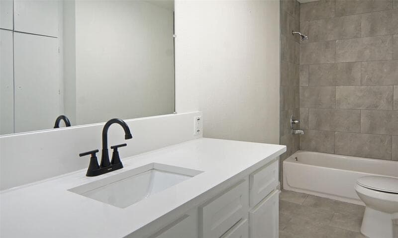 Terrell House: 619 9th St