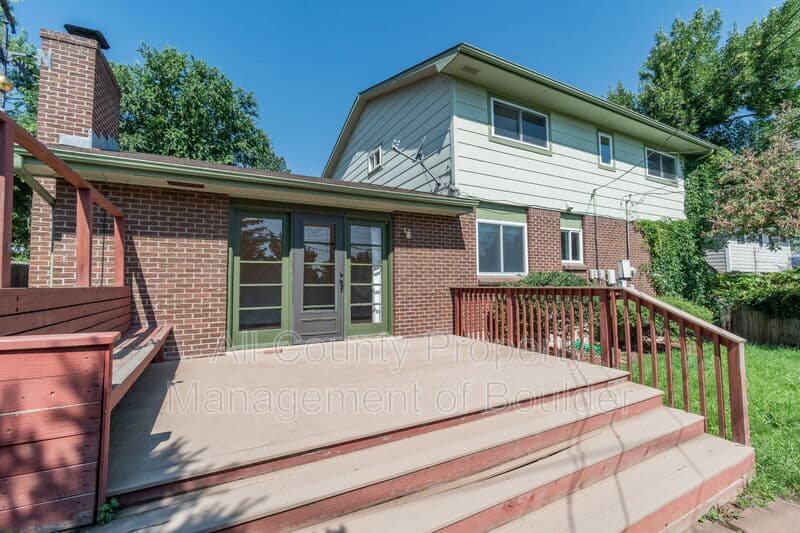 Boulder House: 1530 Ithaca Dr