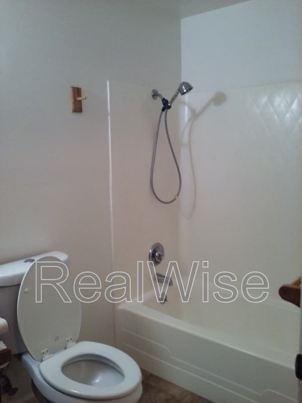 Grants Pass House: 1125 SW Bridge St