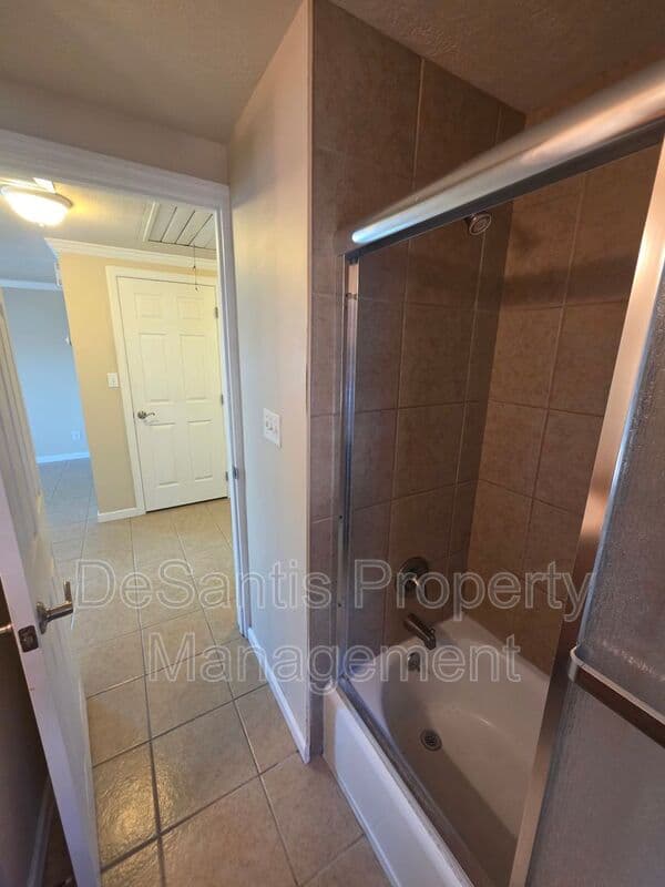 Pittsburgh Condo: 7408 Yale Avenue
