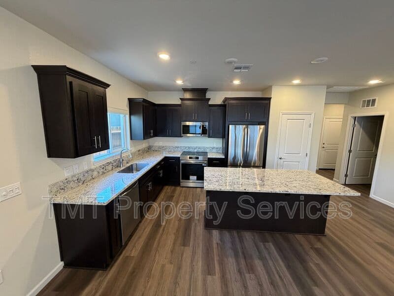 Elk Grove House: 9106 Turnbull Court