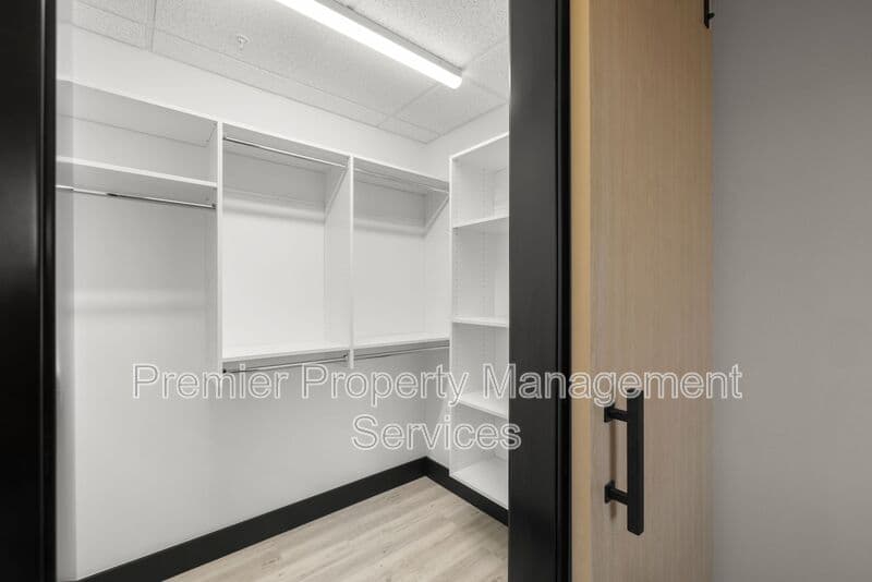 Billings Apartment: 2310 1st Ave N