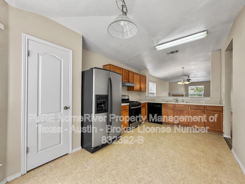 Austin House: 9806 Copper Creek Dr