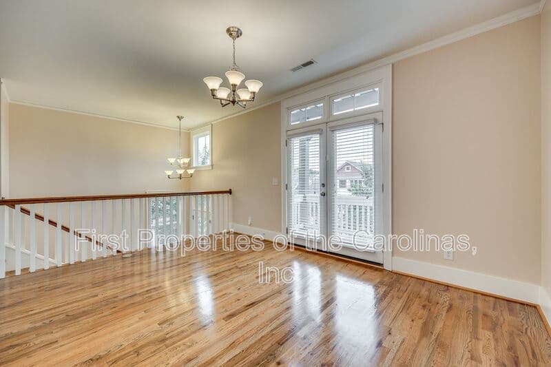 Rock Hill House: 799 Herrons Ferry Rd.