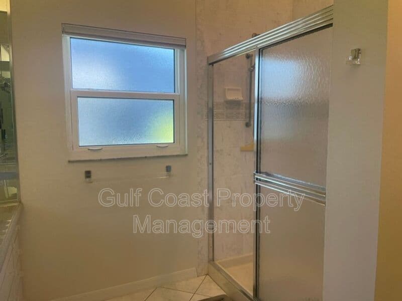 Sarasota House: 4859 Greencroft Rd