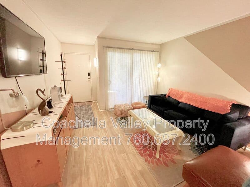 Palm Springs Condo: 2860 N Los Felices Rd