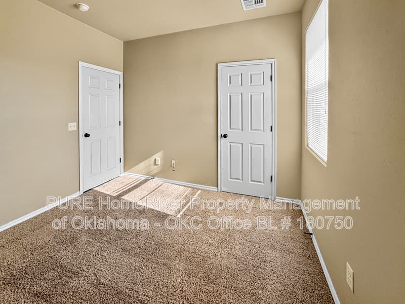 Edmond Condo: 100 Ashley Dr