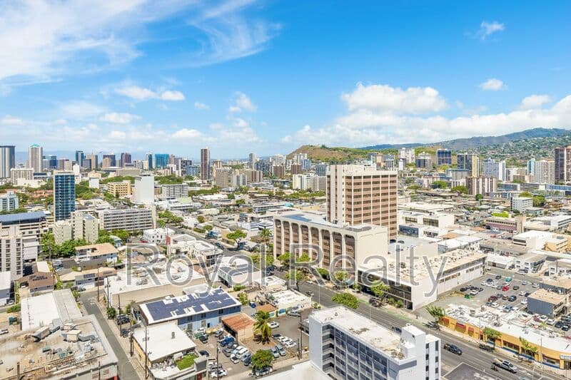Honolulu Condo: 1515 Liona St