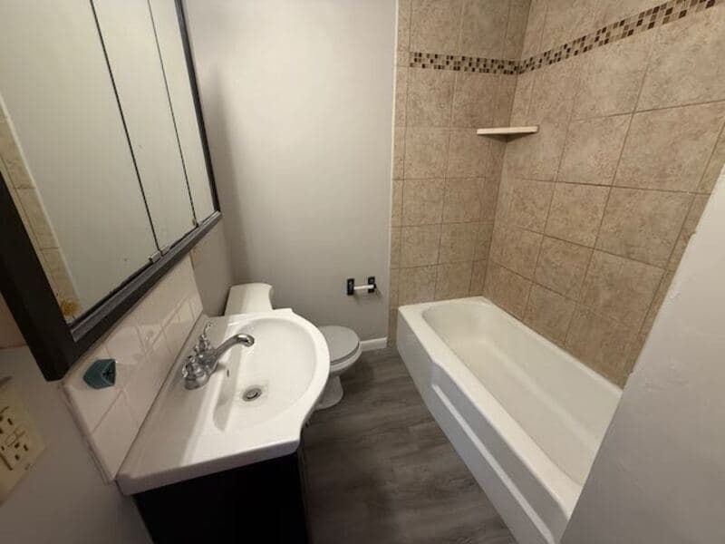 Hanna City Condo: 522 North Main Street - 6HC