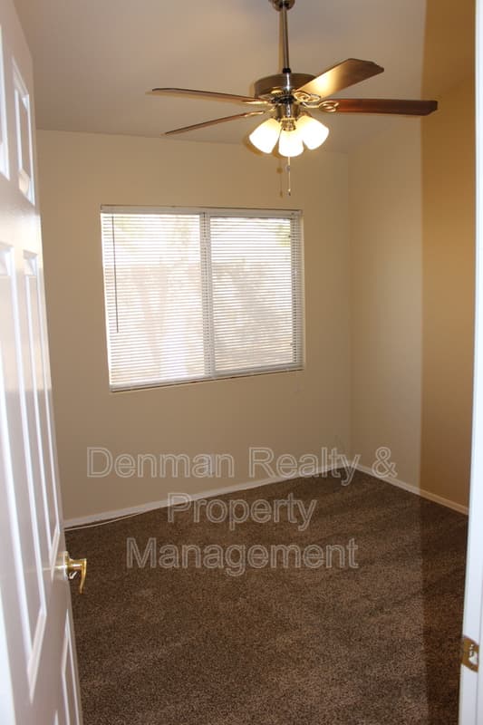 Chandler House: 807 W. Kesler Lane