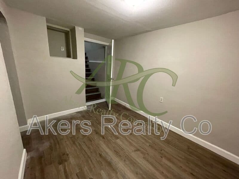Pueblo House: 1510 W 17th St