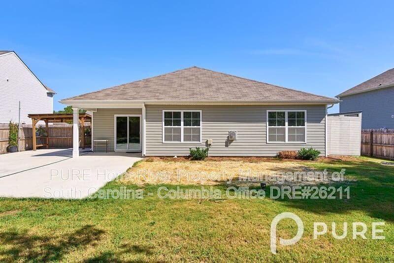 Lugoff House: 173 Rippling Way